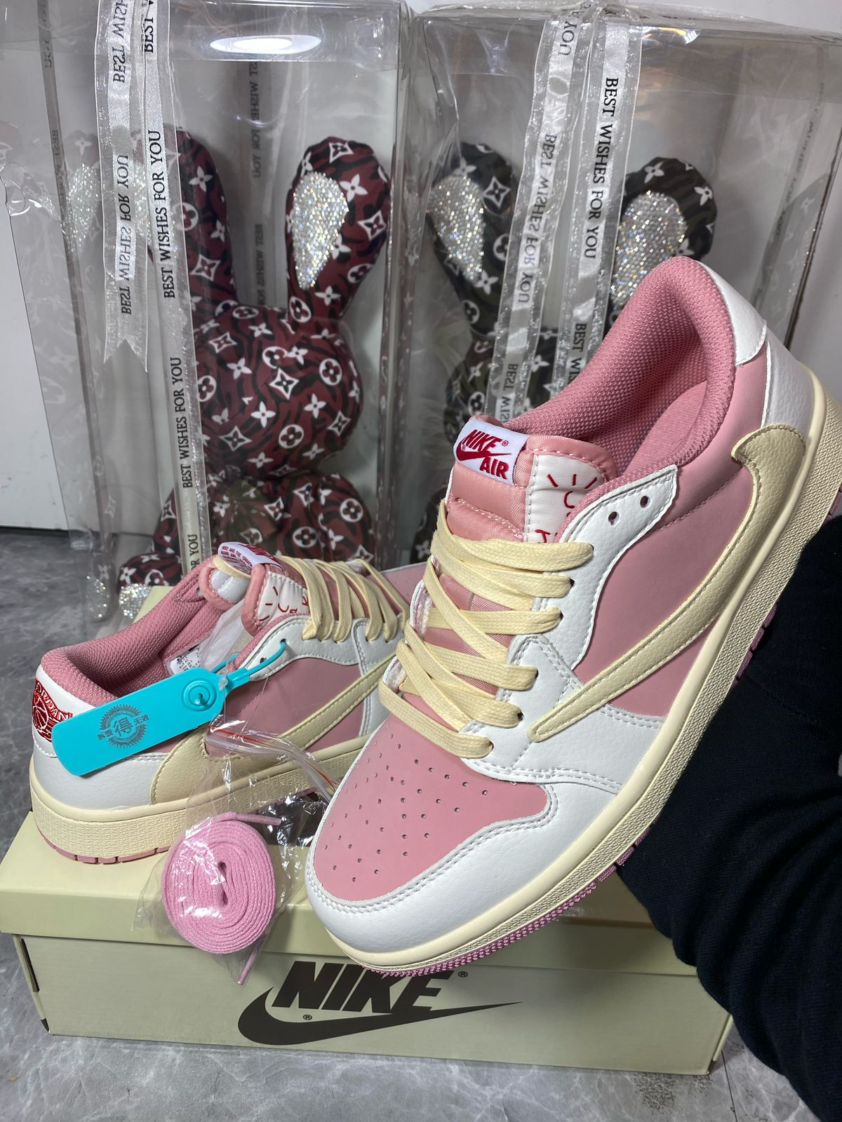 Air Jordan 1 Low x Travis Scott