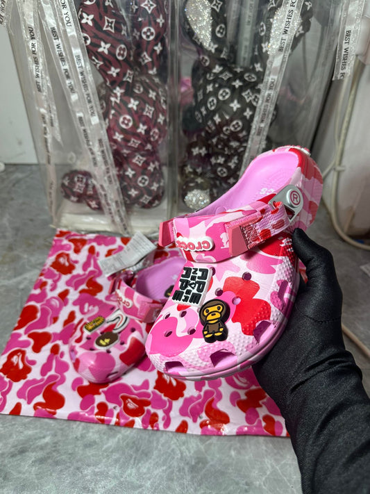 Crocs Classic Clog A Bathing Ape ABC Camo Pink 🌸💕