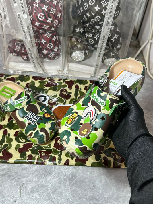 Crocs Classic Clog A Bathing Ape ABC Camo green 🐍🥷