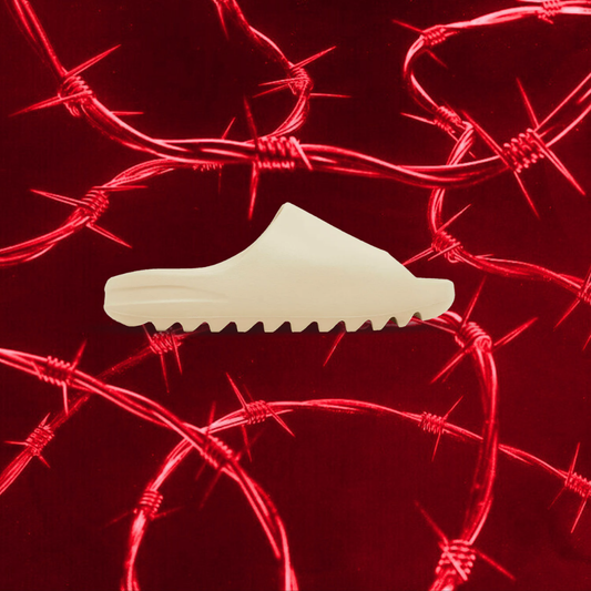 Yeezys Slide White